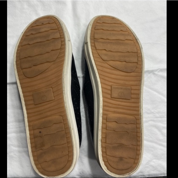 American Rag Shoes - Picture 4 of 4